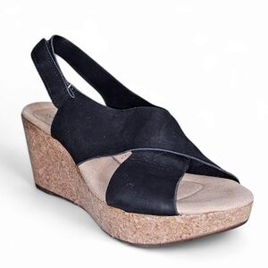 Clarks Women's Annadel Eirwyn Wedge Sandal